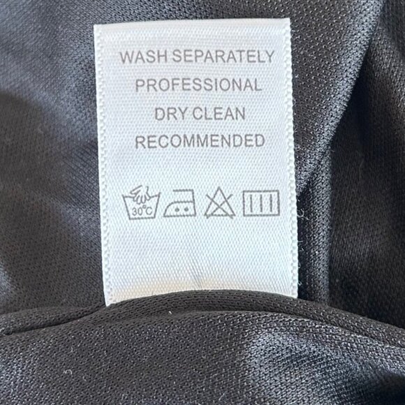 The Coverii Black Skirt Size Medium - Picture 6 of 10